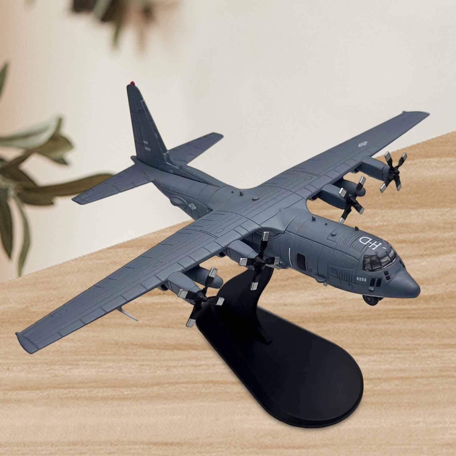 Model Airplane Plastic - Масштабная модель истребителя 1/200 -130U из